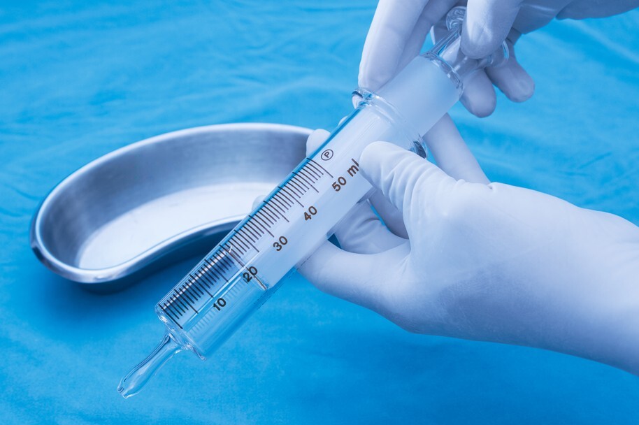 Irrigation Syringe